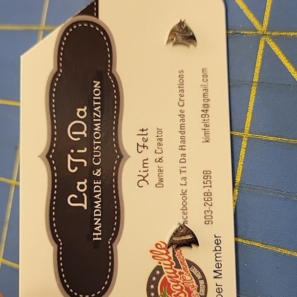 Fish Silver Tone Earrings Beach Sea - Picture 1 of 2